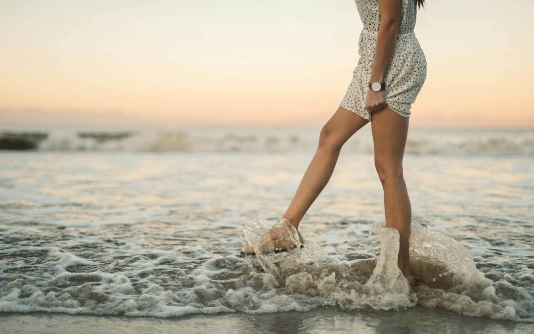 ¿Por qué me cuesta apoyar el talón al caminar y cómo solucionarlo? Causas frecuentes, diagnóstico funcional y ejercicios correctivos